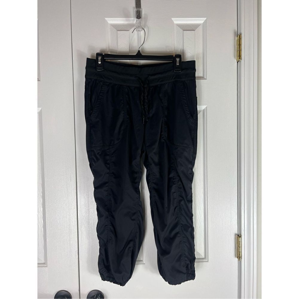 North Face Womens Black Bottoms Size M